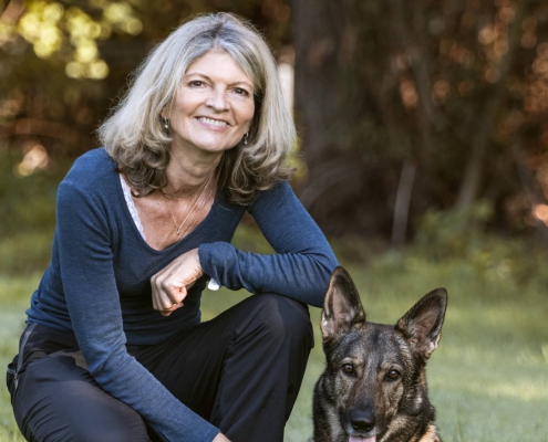 Steffi ist Abseits des Service Managements viel mit ihrem Hund unterwegs.