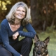 Steffi ist Abseits des Service Managements viel mit ihrem Hund unterwegs.