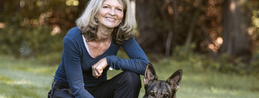 Steffi ist Abseits des Service Managements viel mit ihrem Hund unterwegs.